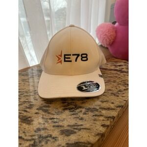 Travis Matthews Men's Cruz Trucker Cap Adjustable Strap White Golf‎ Trend